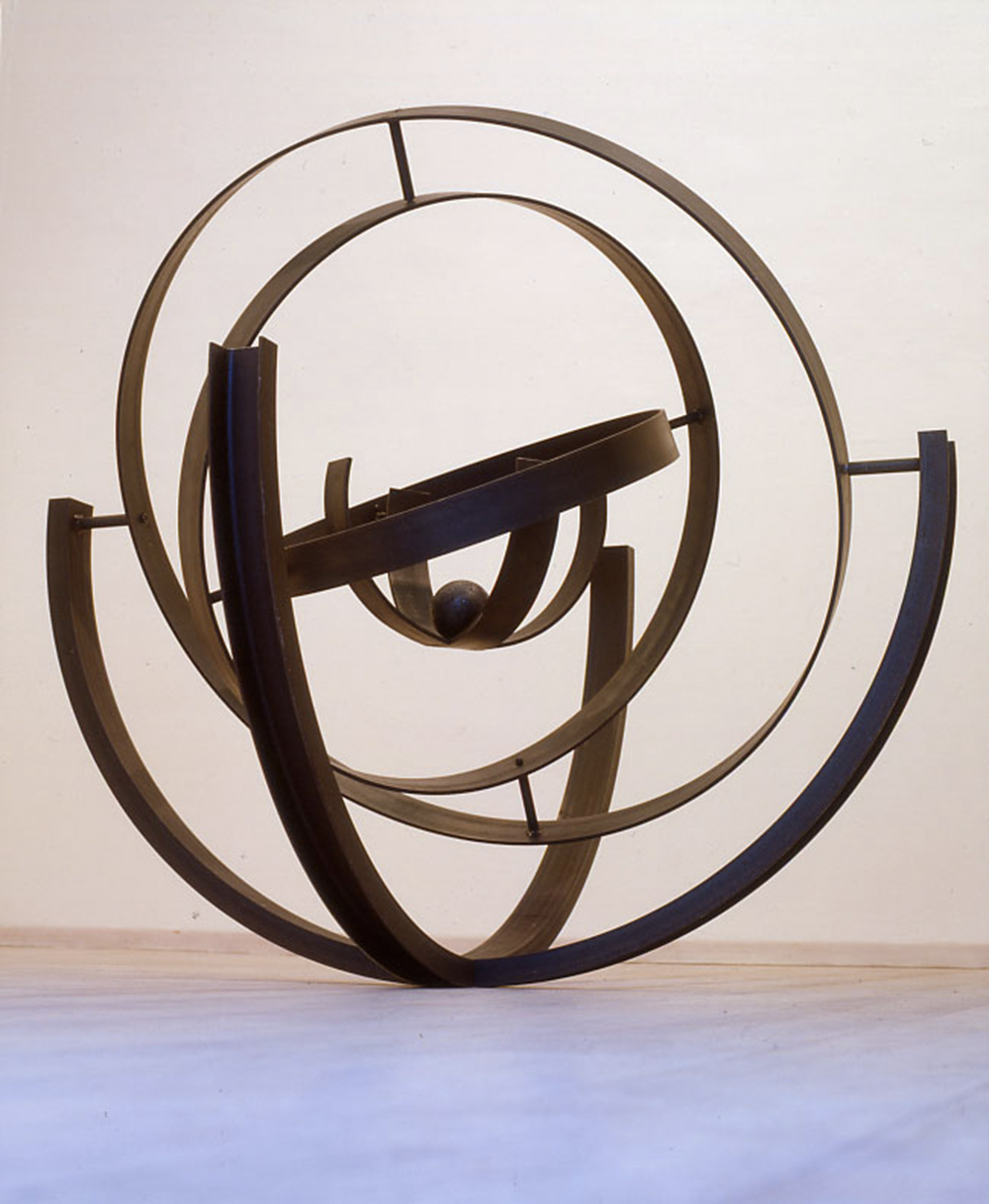 Eliseo Mattiacci, Capta segnali, 2003, ferro, cm 160x160x160