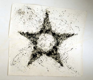 Stella, 2002, fosforo, sabbia di Stromboli, inchiostri su carta, cm 300x350