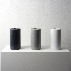 Passato, presente e futuro, 2007, marmo nero Marquina, marmo grigio Tao, marmo bianco di Carrara, dimensione variabile (3 pezzi)