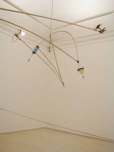 Marzio e Mariano, 2002, inox, pirex, rame, lampade, solfato di rame, fosforo, sale, timer, dimensione ambiente