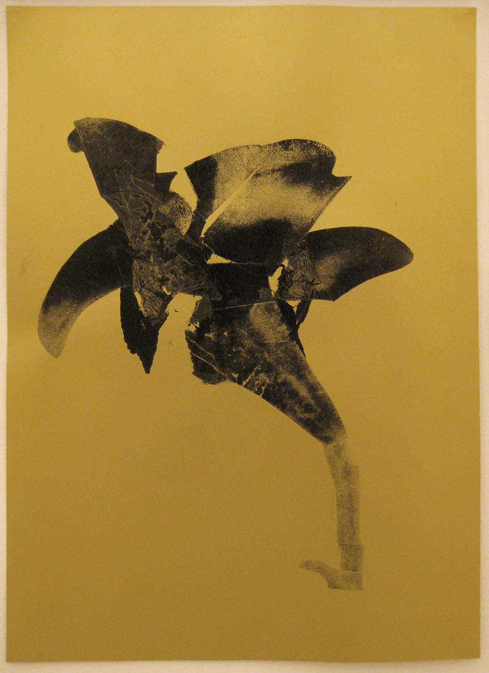 Gianni Moretti, Fiori, 2011, xerografia su carta dorata, cm 70x50