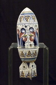 Antonio Riello, Bomba, 2003, ceramica, misure al vivo