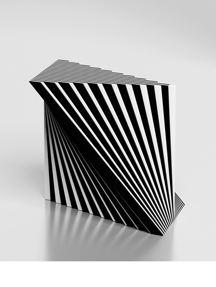 Scultura 470A, 2005, plexiglas, cm 30x30x16,5