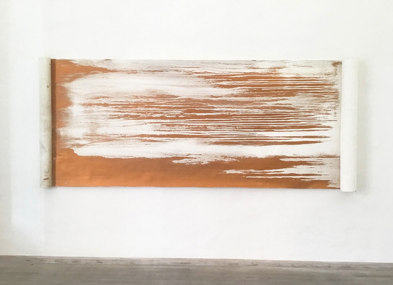 .Il vento, 2021, polvere di bronzo emulsionata su carta, cm 140x340