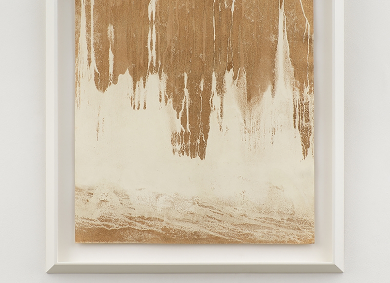 Closer, 2021, polvere di bronzo emulsionata su carta, cm 64x61