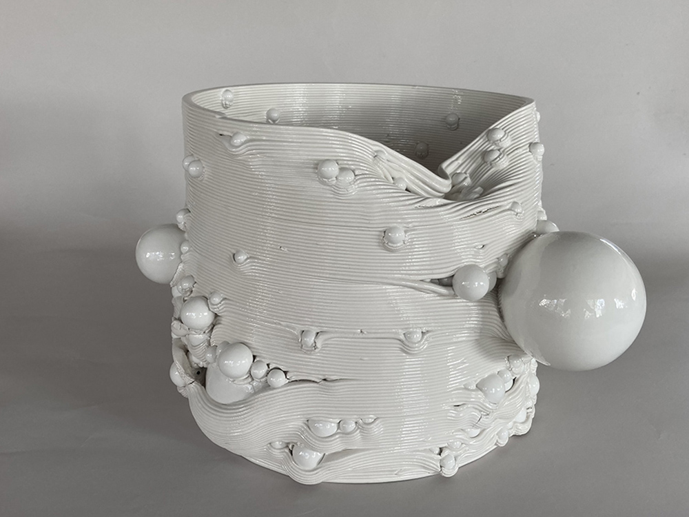 Andrea Salvatori, White Ikebana Rock'n'Roll, 2019, ceramica, cm 30x48x40